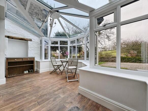 3 bed Semi-Detached for sale Image 12