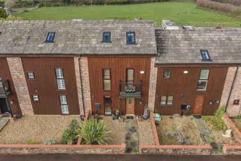 Ackers Barn Courtyard, Carrington