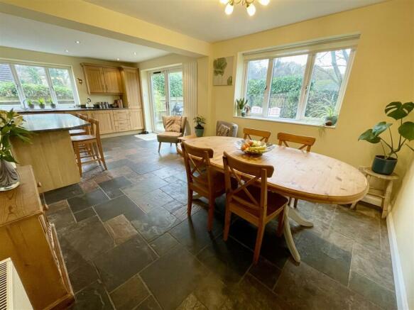 3. DINER KITCHEN.jpg