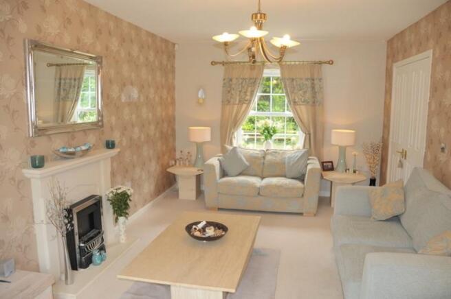 Living Room (alt)