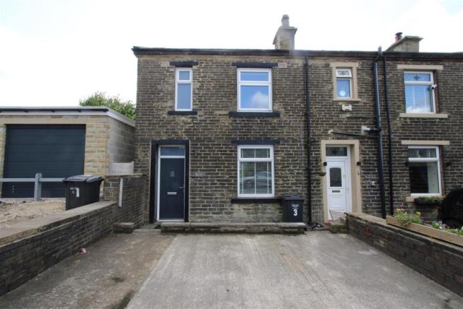 2 bed Semi-Detached to rent Image 11