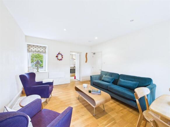 Sitting Room & Dining Area