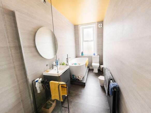 5 bed Terraced for sale Image 12