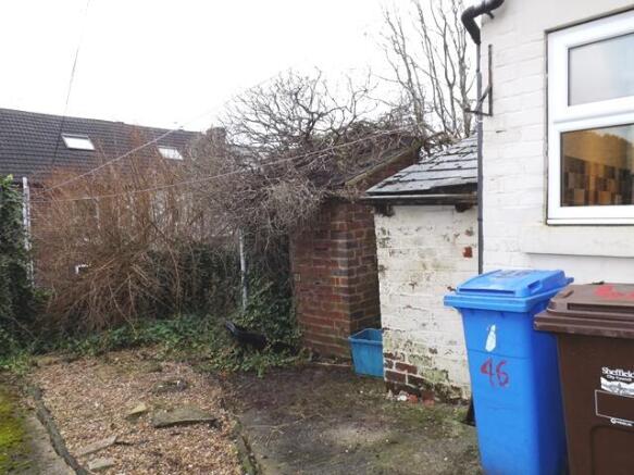 3 bed Terraced to rent Image 9