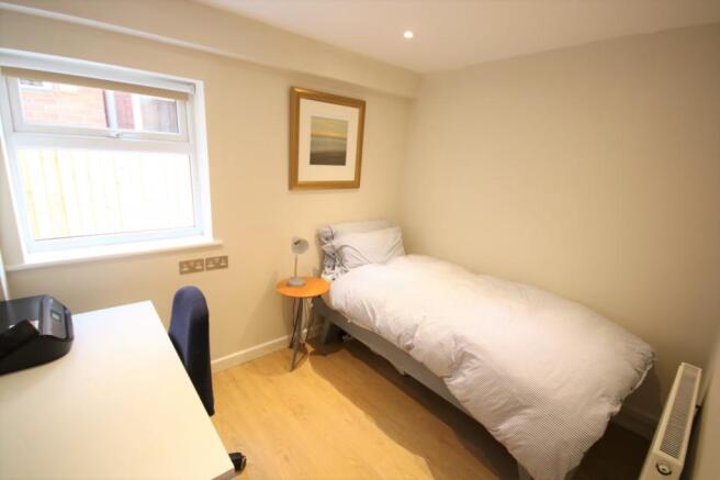 Bedroom/Study (groun