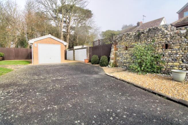 Garage and ample parking