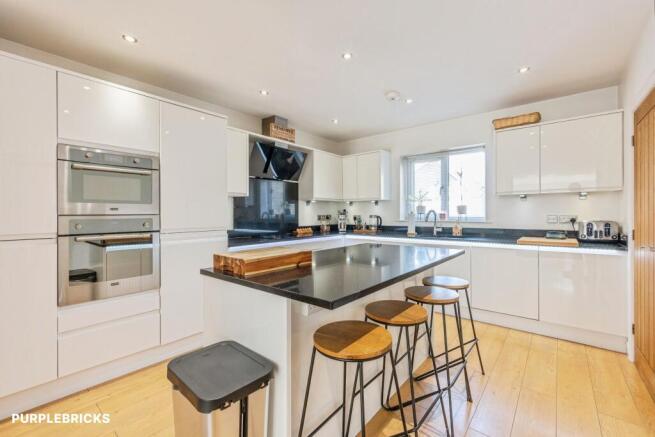 Kitchen/Breakfast