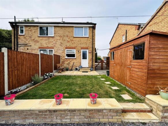 2 bed Semi-Detached for sale Image 11