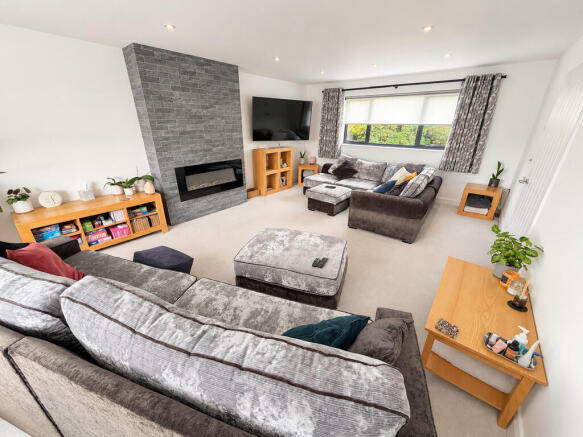 Lounge 2