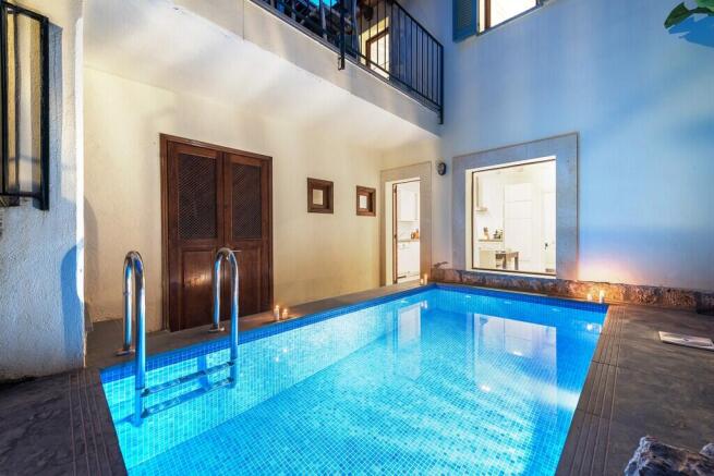 Swimming Pool (1)