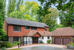13, Cater Wood, Billericay CM12 0AP