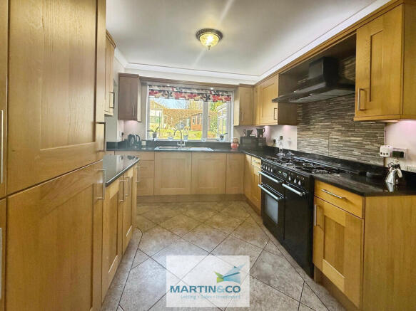 3170cd8f--4AED-87...