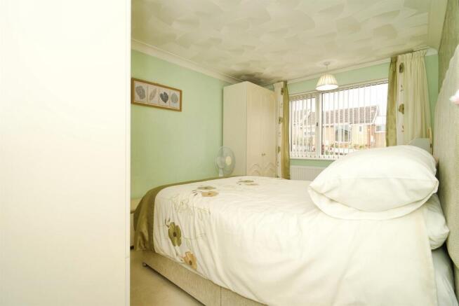 3 bed Detached Bungalow for sale Image 7