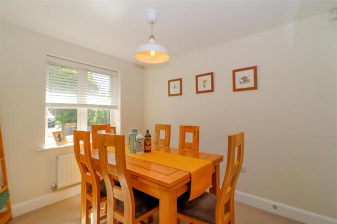 3 bed Detached for sale Image 6