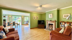 Castania, Churn Road, Compton, Newbury RG20 6PP
