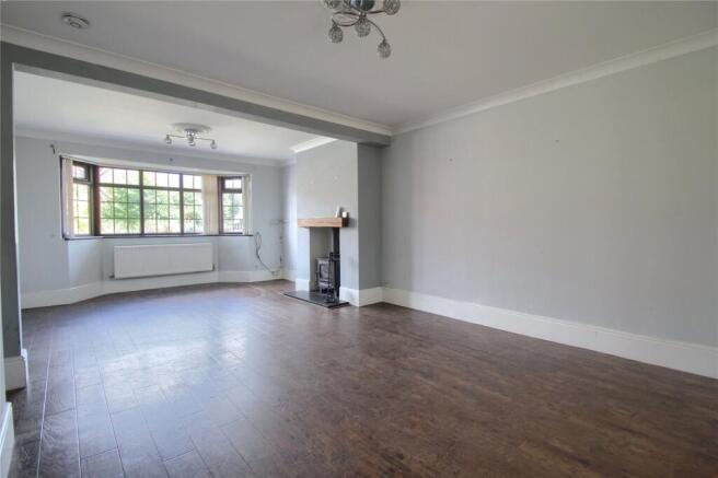 3 bed Semi-Detached for sale Image 4
