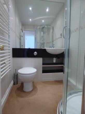 SHOWER ROOM