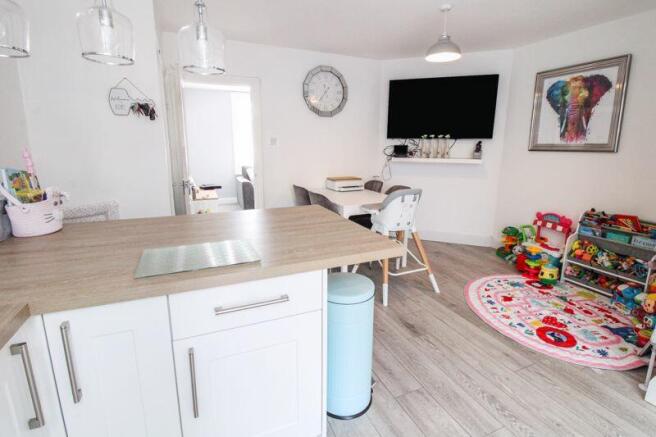 Kitchen/Dining Room