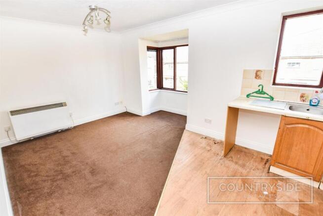 Lounge/Kitchen