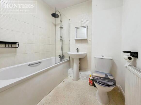 3 bed Town House to rent Image 10