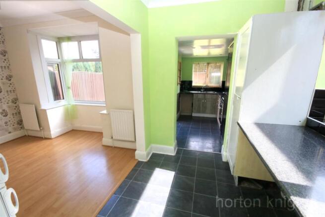 DINING ROOM/KITCHEN