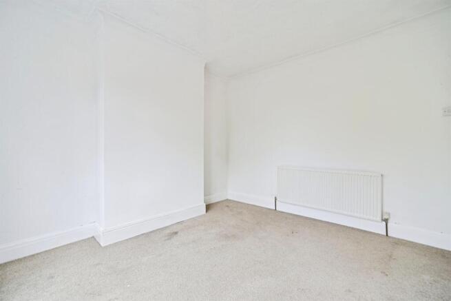 3 bed Semi-Detached for sale Image 11