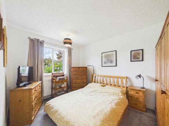 2 bed Semi-Detached Bungalow for sale Image 5