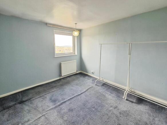 4 bed Detached to rent Image 10