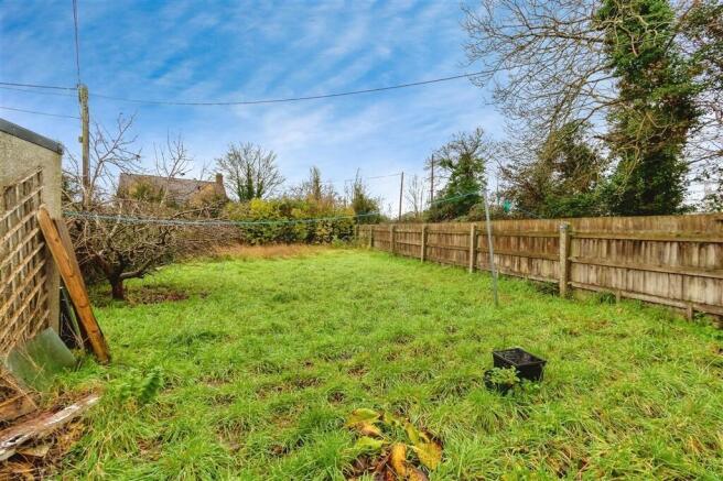45 Potley Lane, Corsham, SN13 9RX photo 3