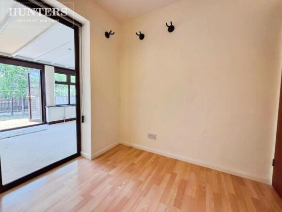 2 bed Semi-Detached Bungalow for sale Image 8