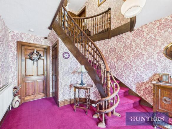 4 bed Detached for sale Image 9