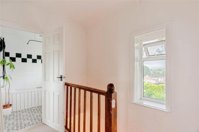 3 bed Terraced for sale Image 11