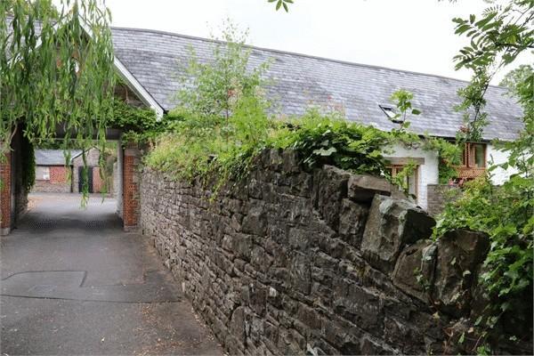 PRIVATE LANE ACCESS