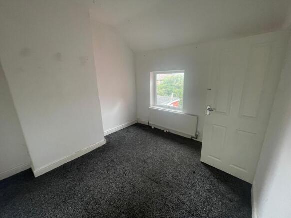 3 bed Terraced for sale Image 9