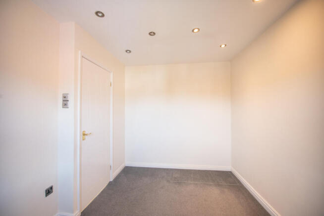 3 bed End of Terrace to rent Image 10