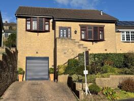 71, High Meadows, Greetland, Elland HX4 8QF