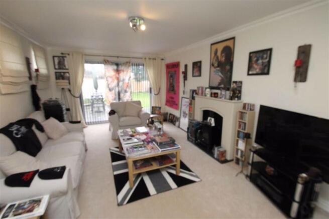 SITTING ROOM