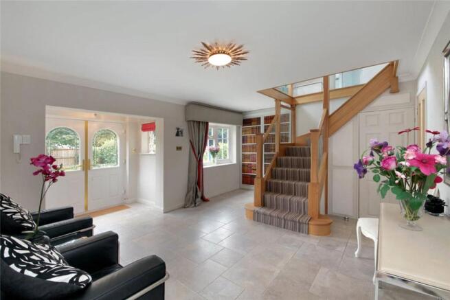 Entrance Hall: Rg42