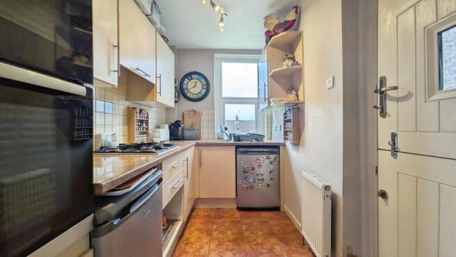 2 bed Terraced for sale Image 5