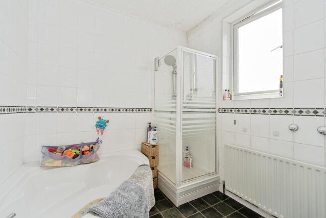 3 bed Terraced for sale Image 12