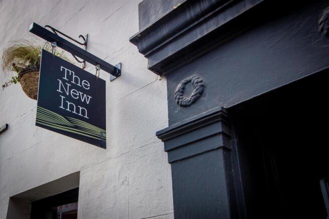New Inn sign.jpg
