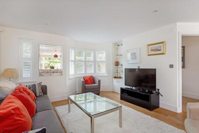 4 Cromwell Garden...