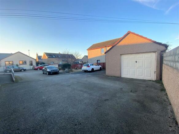 DETACHED GARAGE