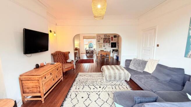 5 bed Terraced for sale Image 4