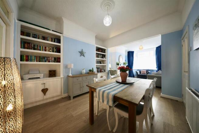 3 bed Terraced for sale Image 9