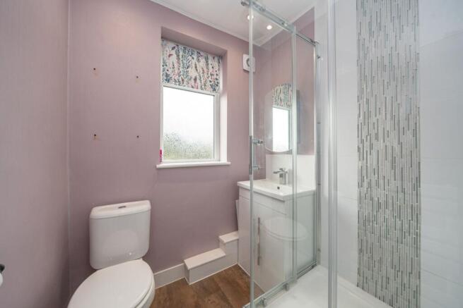 Cloakroom & Family Bathroom