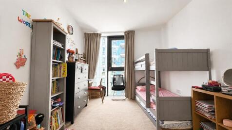 Eastfields Avenue, Putney, London