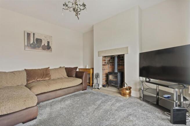 3 bed Semi-Detached Bungalow for sale Image 4