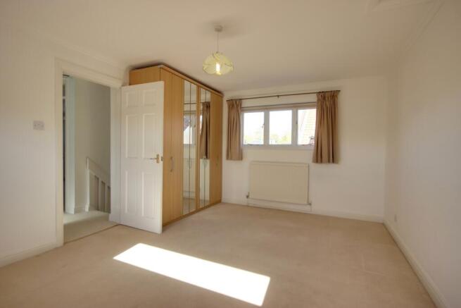 3 bed Semi-Detached for sale Image 10