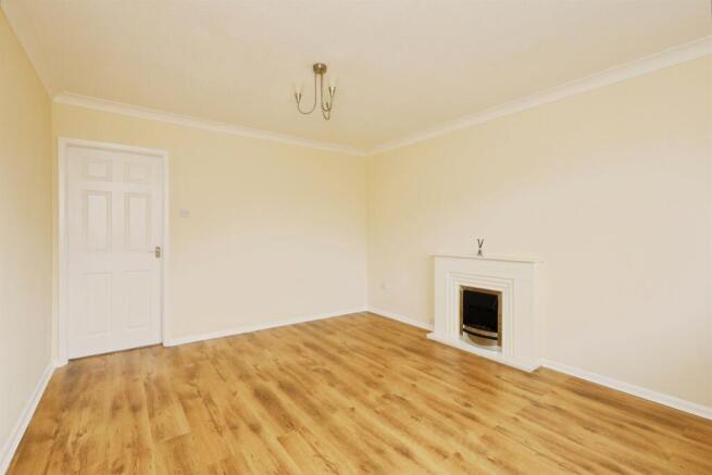 2 bed Semi-Detached for sale Image 5